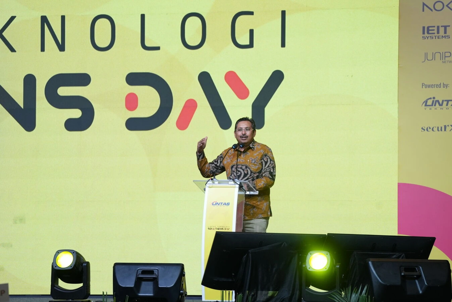 Smart Society 5.0 for Indonesia 2023